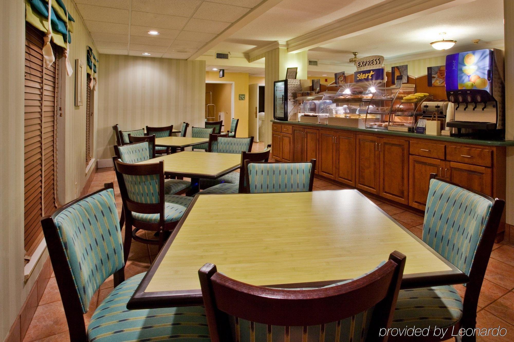Holiday Inn Express Saint Simons Island By Ihg St. Simons Island Restaurant bilde